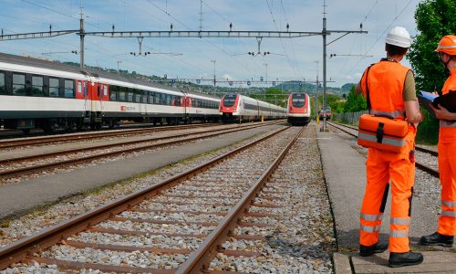 А12 Охрана труда при осуществлении грузопассажирских перевозок на железнодорожном транспорте